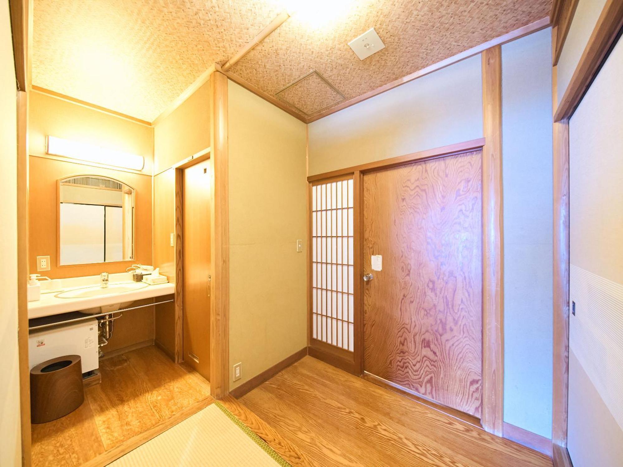 Отель Sinonomesou Kinosaki Onsen Тоёока Экстерьер фото